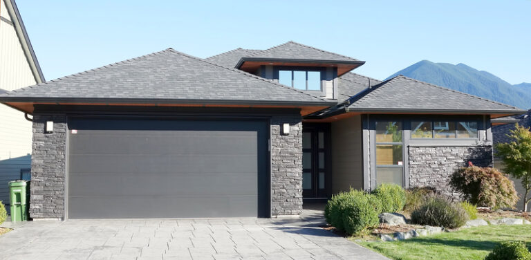 gutters on the garrage