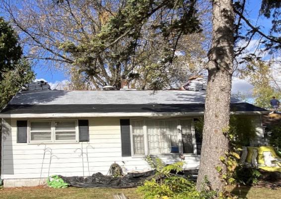 roof underlayment layers. The black is weather watch ice shield the gray is GAF felt buster